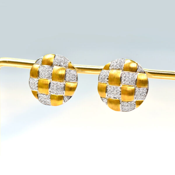 18K Gold Diamond Personality Fashion Braided Brushed Craft Earrings - Image 4