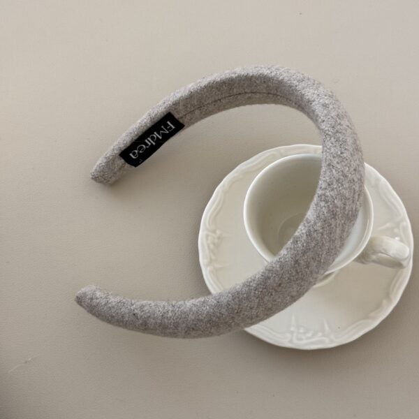 High Sense Oat Gray Texture Woolen Large Intestine Hair Ring - Image 9