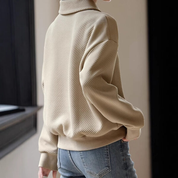 Elegant National Style Buckle Temperament Lapel Sweater Women - Image 2